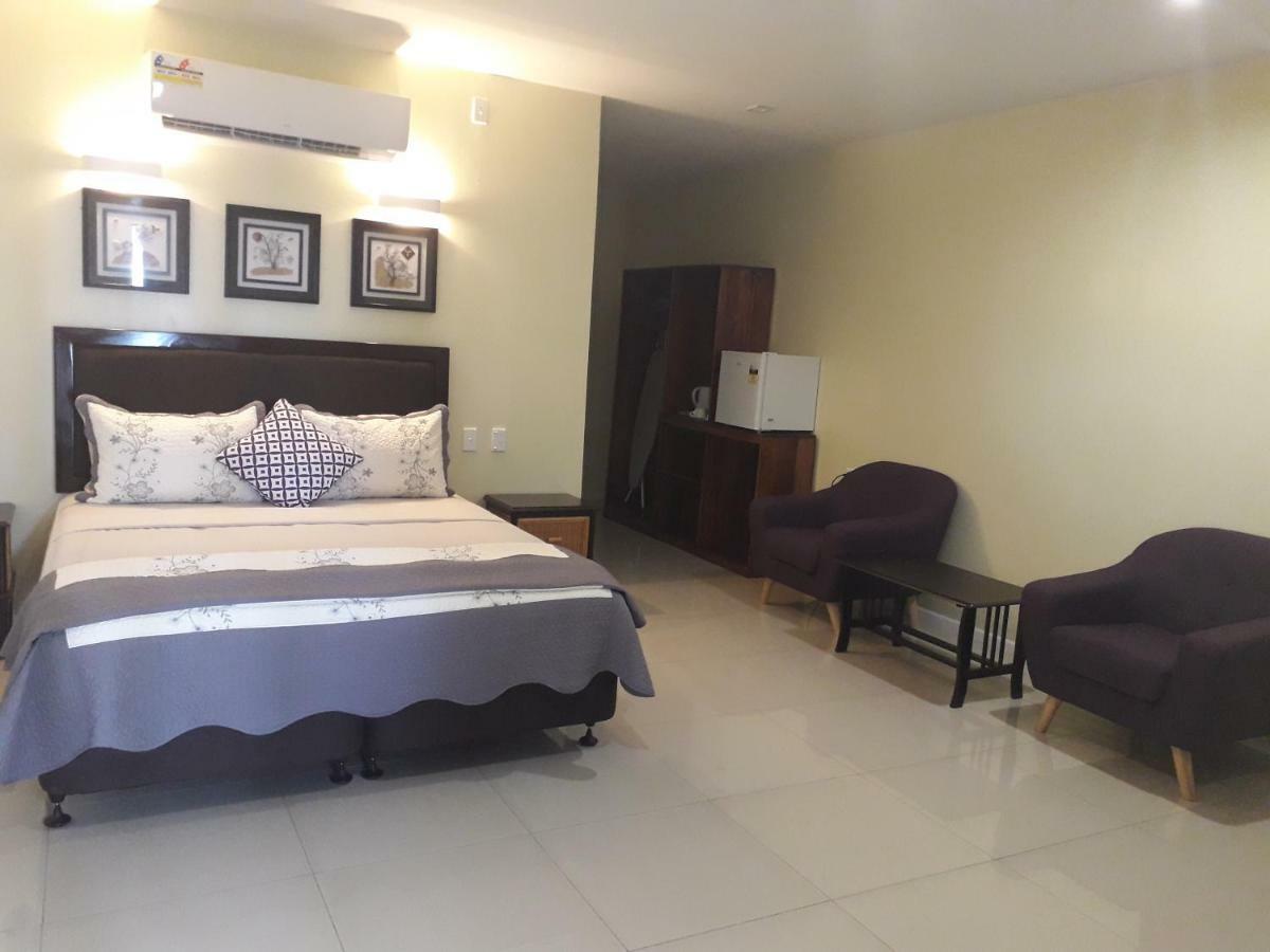 Le Uaina Beach Resort Faleapuna Εξωτερικό φωτογραφία
