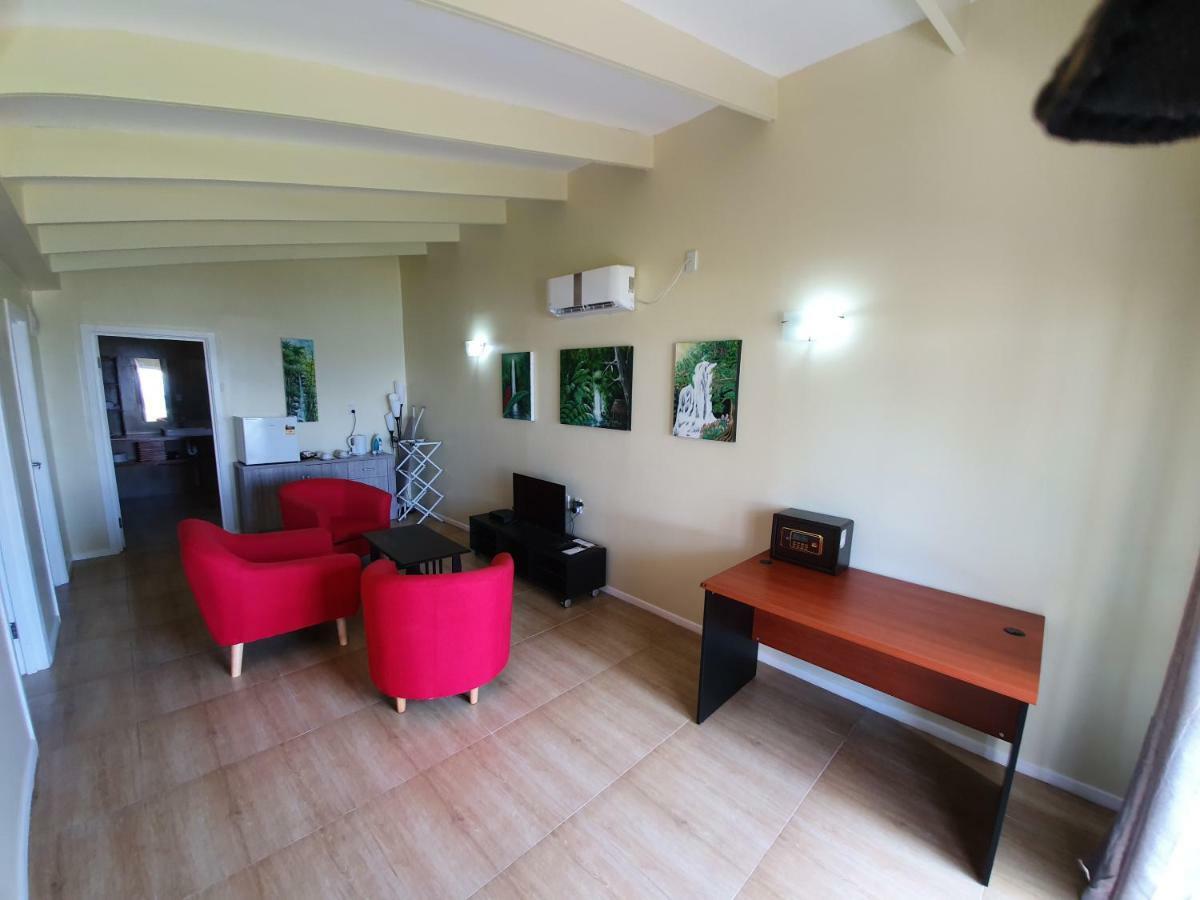 Le Uaina Beach Resort Faleapuna Εξωτερικό φωτογραφία